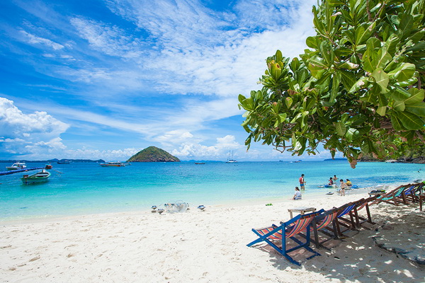 Banana Beach Premium Tour
