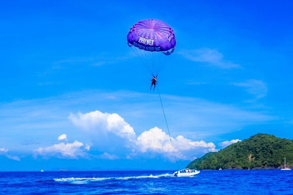 Coral Island Banana Boat Sea Walking Parasailing Tour